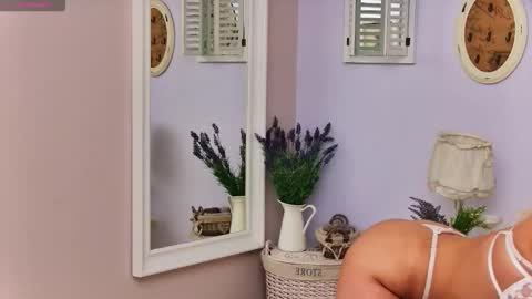 Lolly. online show from 10-10-25, 06:51