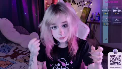 Lolly   online show from 12-06-24, 12:02