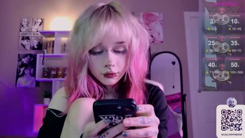 Lolly   online show from 01-24-25, 09:05