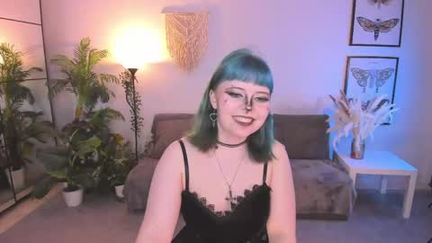 Snapshot of lollyshy__ chatting on 05-01-26, 04:33 Lolly online show from 05-01-26, 04:33