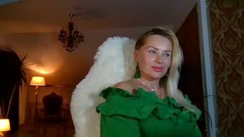 Roxy online show from 12-07-24, 02:46