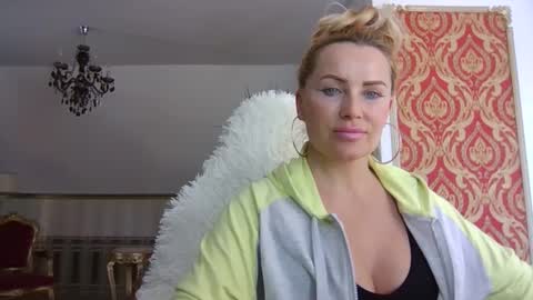 Roxy online show from 02-22-25, 01:02