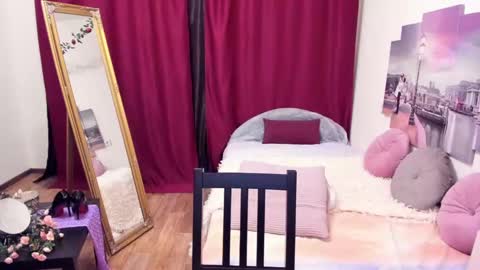 Snapshot of lolomercier chatting on 03-01-25, 08:10 LoloMercier online show from 03-01-25, 08:10