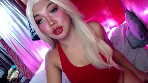 Love Marie online show from 10-21-25, 02:40