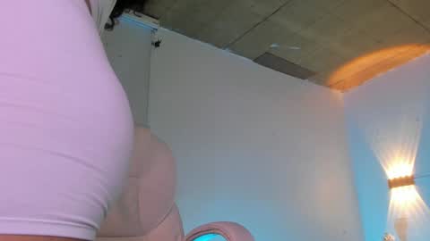 Snapshot of loly_marce chatting on 01-08-25, 03:39 loly_marce online show from 01-08-25, 03:39