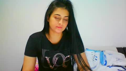 estehfania online show from 12-19-24, 12:34