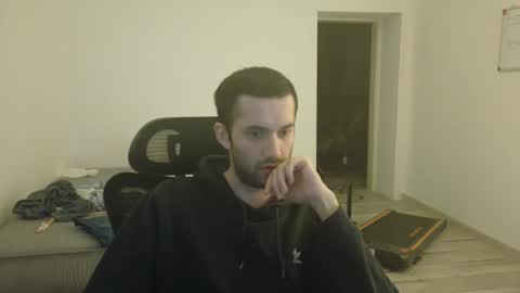 londonboy918070 online show from 03-04-25, 09:43