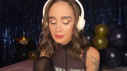 Snapshot of lonelly_lolly98 chatting on 01-27-25, 02:53 SABRINA online show from 01-27-25, 02:53