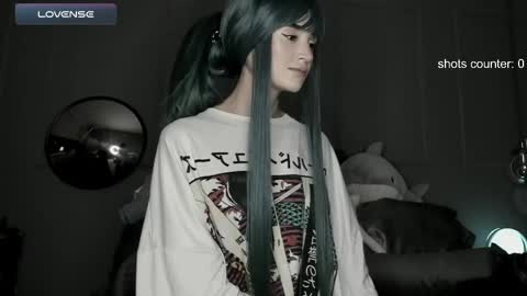 Snapshot of lonelly_lolly98 chatting on 05-09-26, 01:11 SABRINA online show from 05-09-26, 01:11