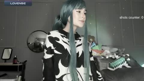 Snapshot of lonelly_lolly98 chatting on 05-11-26, 11:13 SABRINA online show from 05-11-26, 11:13