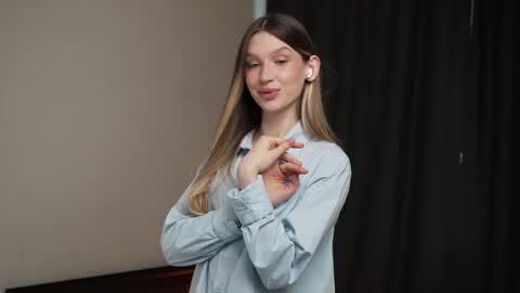 Snapshot of lonely_paradisee chatting on 11-09-25, 08:56 Sofia online show from 11-09-25, 08:56