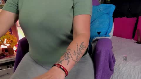 Jennifer  online show from 02-12-26, 04:35