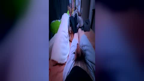lonelyasian93 online show from 06-21-26, 07:27