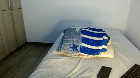 lonelydick2002 online show from 02-02-25, 11:30