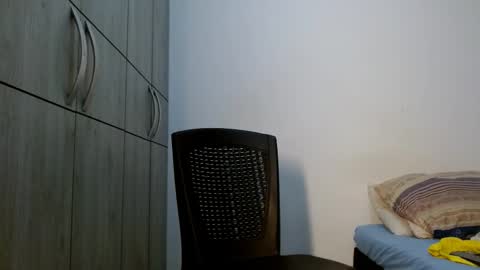 lonelydick2002 online show from 11-26-25, 05:19