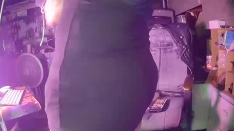 Snapshot of longbeachcd69 chatting on 10-13-25, 08:25 longbeachcd69 online show from 10-13-25, 08:25