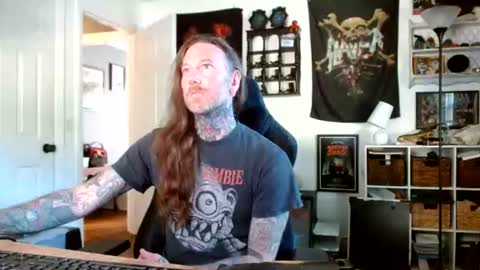 longhair0121 online show from 07-23-26, 09:13