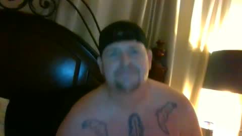 Snapshot of longlastingviking chatting on 10-24-25, 03:58 longlastingviking online show from 10-24-25, 03:58