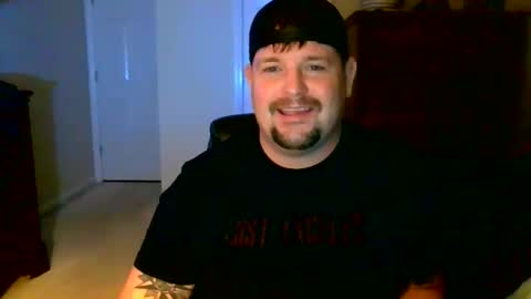 Snapshot of longlastingviking chatting on 12-13-25, 11:54 longlastingviking online show from 12-13-25, 11:54