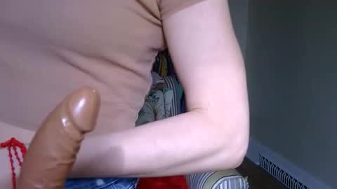 Snapshot of longlegstammy chatting on 04-29-26, 01:59 Cutenurse91 online show from 04-29-26, 01:59