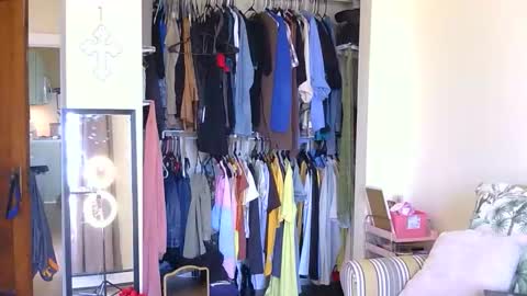 Snapshot of longlegstammy chatting on 05-02-26, 05:29 Cutenurse91 online show from 05-02-26, 05:29
