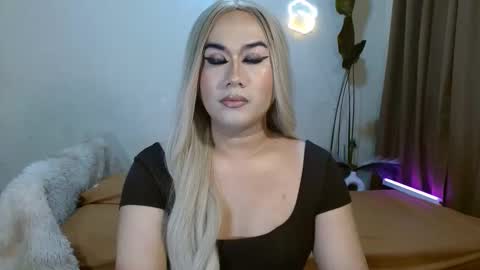 Snapshot of longoria_crawford chatting on 09-19-25, 12:23 My Lover Dadddy roberto online show from 09-19-25, 12:23