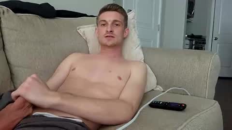 longroyaltyy online show from 12-13-25, 10:37