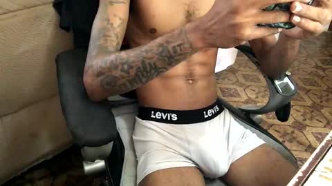 longshaft_ online show from 11-24-25, 06:40