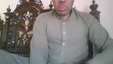 Snapshot of longthick1985 chatting on 03-01-25, 06:46 Lleida-man online show from 03-01-25, 06:46