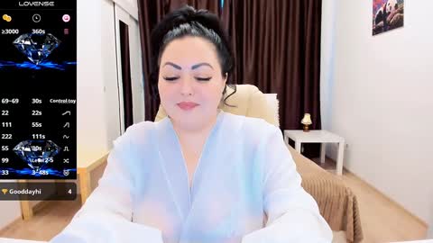 Nina online show from 01-14-25, 11:20