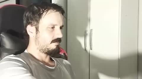 Snapshot of lookaz4010 chatting on 02-17-25, 03:31 Lucas online show from 02-17-25, 03:31