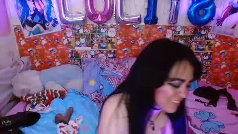 Snapshot of looltalizekatana chatting on 12-22-24, 01:33 alize online show from 12-22-24, 01:33