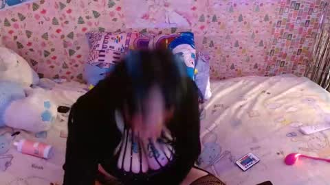 Snapshot of looltalizekatana chatting on 01-06-25, 10:35 alize online show from 01-06-25, 10:35