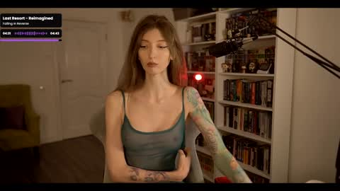 Snapshot of loony_moony chatting on 02-17-26, 10:45 loony_moony online show from 02-17-26, 10:45