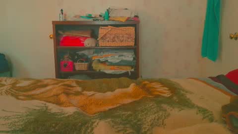 Snapshot of lopps420 chatting on 03-21-26, 08:12 lopps420 online show from 03-21-26, 08:12