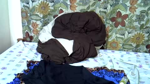 Snapshot of lora_amor chatting on 06-22-26, 03:25 lora_amor online show from 06-22-26, 03:25