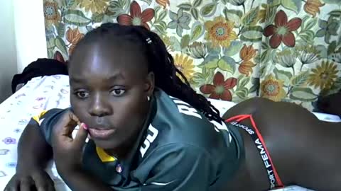 Snapshot of lora_amor chatting on 07-19-26, 01:15 lora_amor online show from 07-19-26, 01:15
