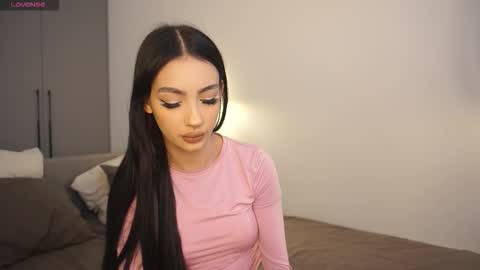 Snapshot of loracopple chatting on 09-14-25, 07:40 Anita online show from 09-14-25, 07:40