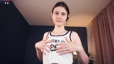 Lora online show from 10-26-25, 05:13