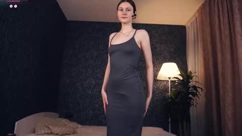 Lora online show from 11-06-25, 05:08