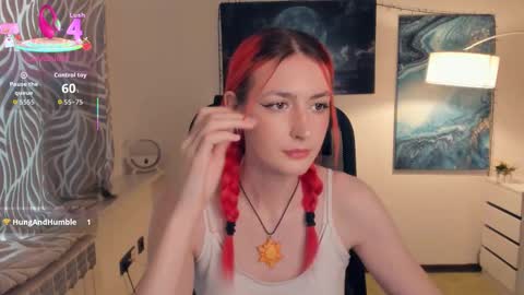 Snapshot of loradimmick chatting on 09-21-25, 10:17 Lora online show from 09-21-25, 10:17