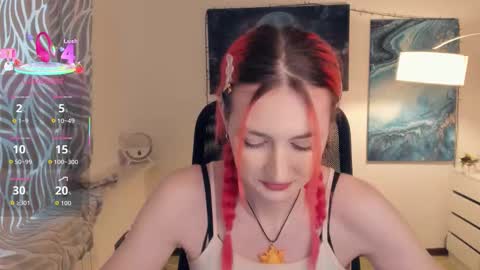 Snapshot of loradimmick chatting on 09-30-25, 10:31 Lora online show from 09-30-25, 10:31