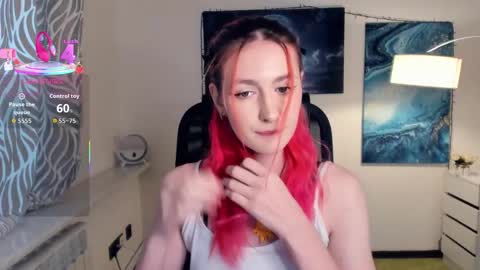 Snapshot of loradimmick chatting on 10-01-25, 11:16 Lora online show from 10-01-25, 11:16