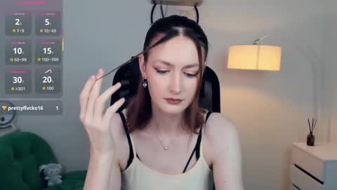 Snapshot of loradimmick chatting on 11-09-25, 10:57 Lora online show from 11-09-25, 10:57