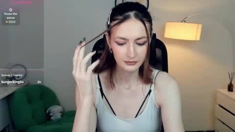 Snapshot of loradimmick chatting on 11-16-25, 07:47 Lora online show from 11-16-25, 07:47