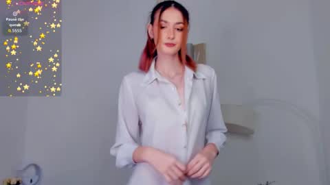 Lora online show from 12-20-25, 10:22