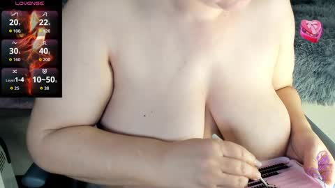 Lora online show from 04-15-26, 12:01