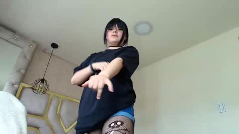   online show from 10-05-25, 06:50