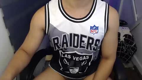 Macky online show from 11-24-25, 02:44