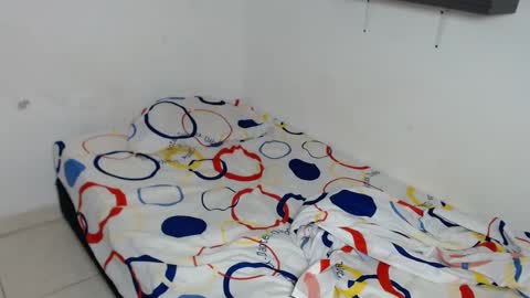 Dominic online show from 09-30-25, 05:01